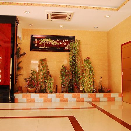 ייאו Jinyao Business Hotel מראה חיצוני תמונה