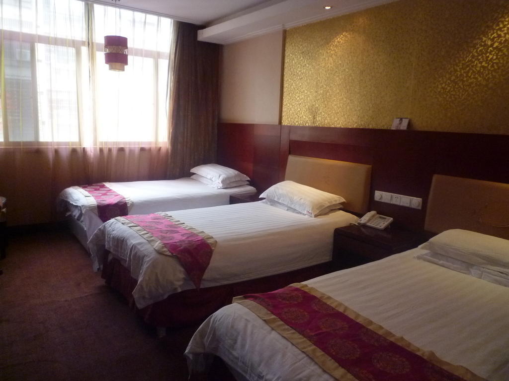 ייאו Jinyao Business Hotel מראה חיצוני תמונה